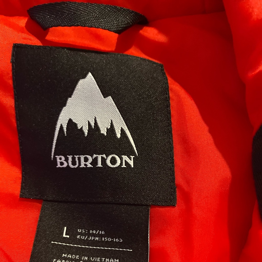 Burton winter jacket with hood. Perfect condition
